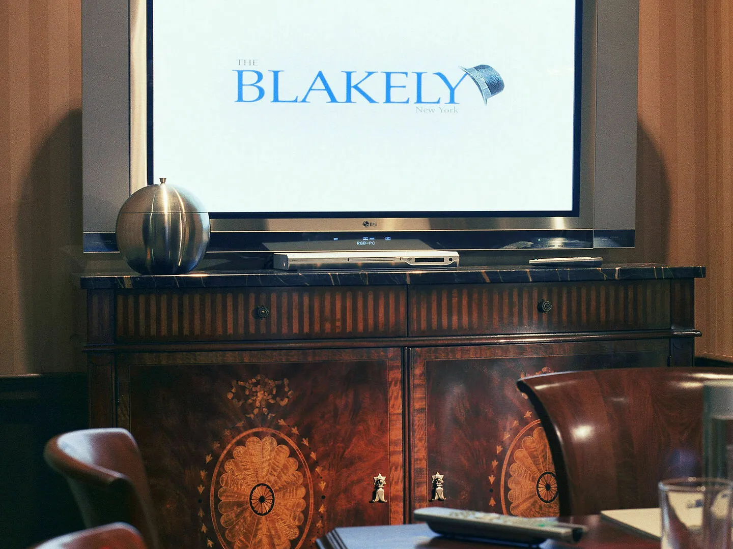 ****  Blakely New York Hotel ABD